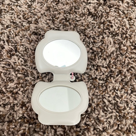 Mikko Illustrations bubble mirror keychain, Mousse - Picture 2 of 4